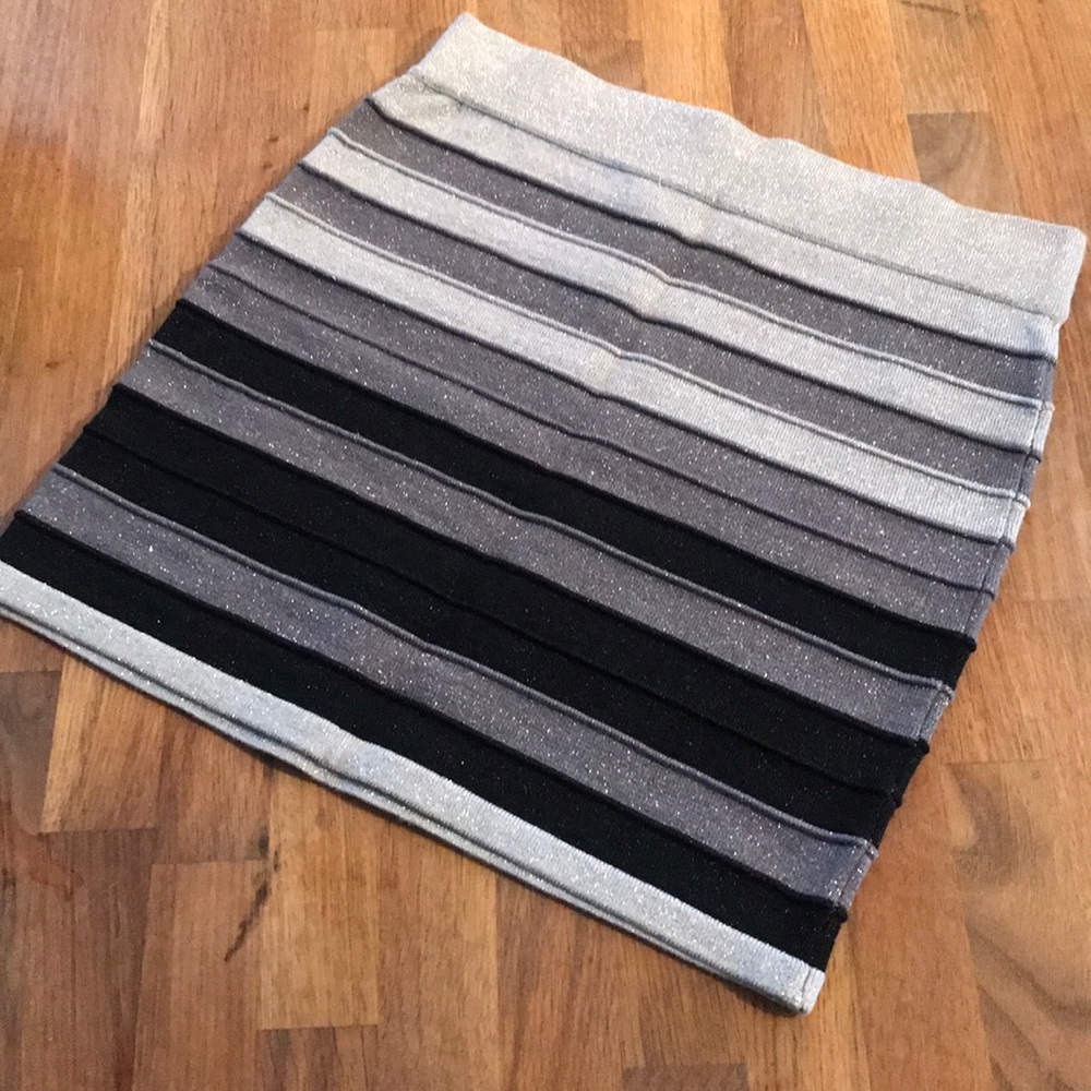 Shimmer stretch skirt